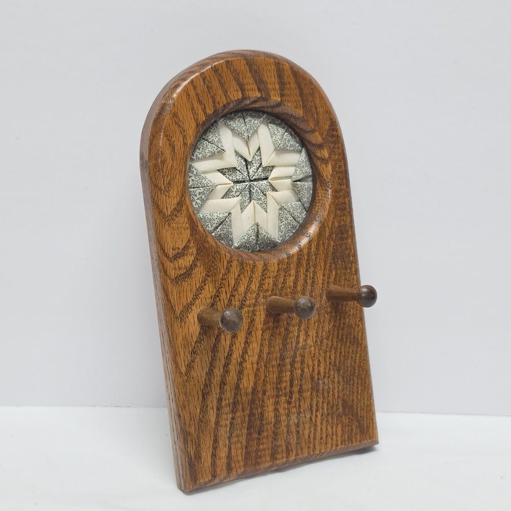 Vintage Wooden Wall Key Holder 3 Hooks Quilt Patchwork Accent Entryway Decor